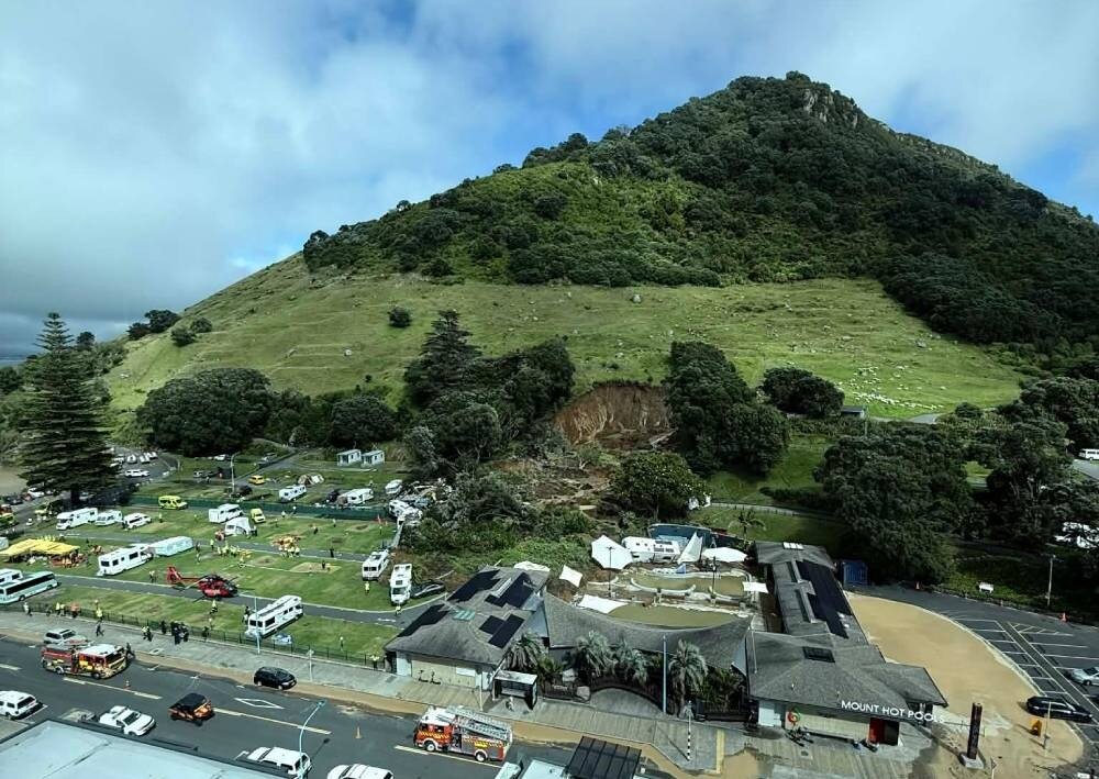  Damage to the Mount Maunganui Beachside Holiday Park and nearby hot pools after a slip.