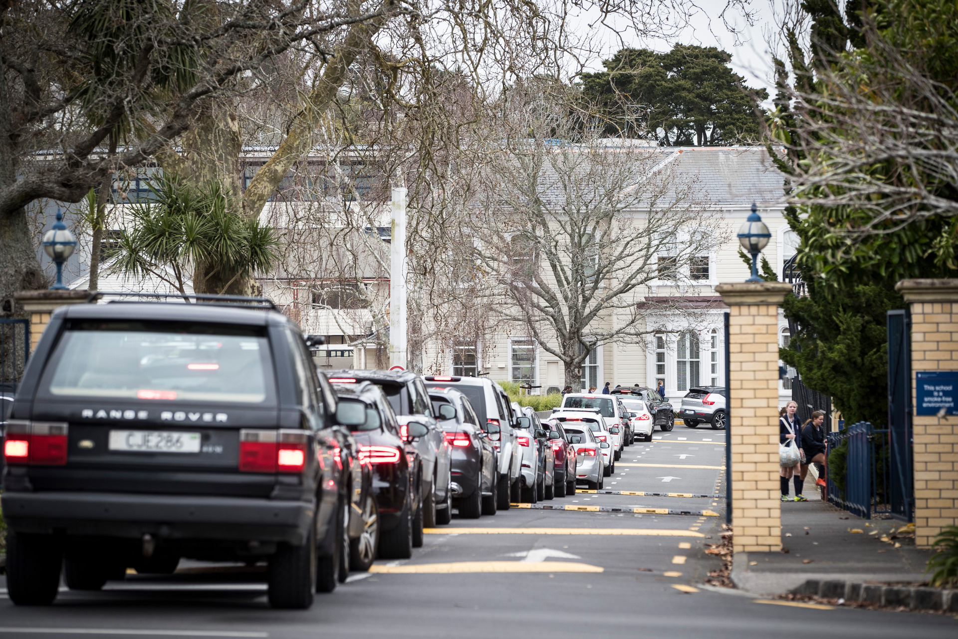 Clyde St traffic at the end of school day for Diocesan School for Girls in Epsom, Auckland. 8 August 2018 New Zealand Herald Photograph by Michael Craig.