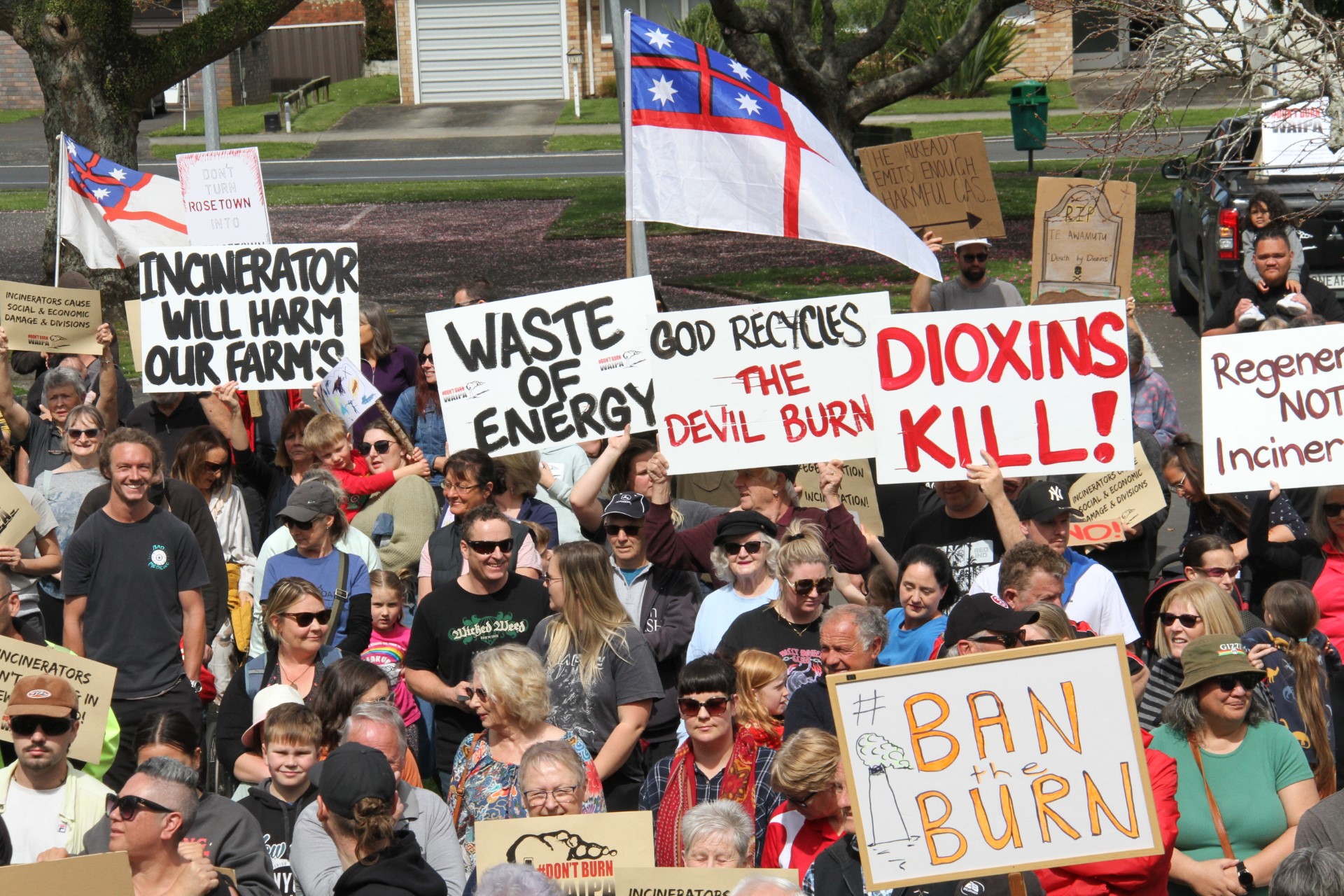 Protestors of the proposed incinerator in Te Awamutu. Photo / Julia McCarthy-Fox