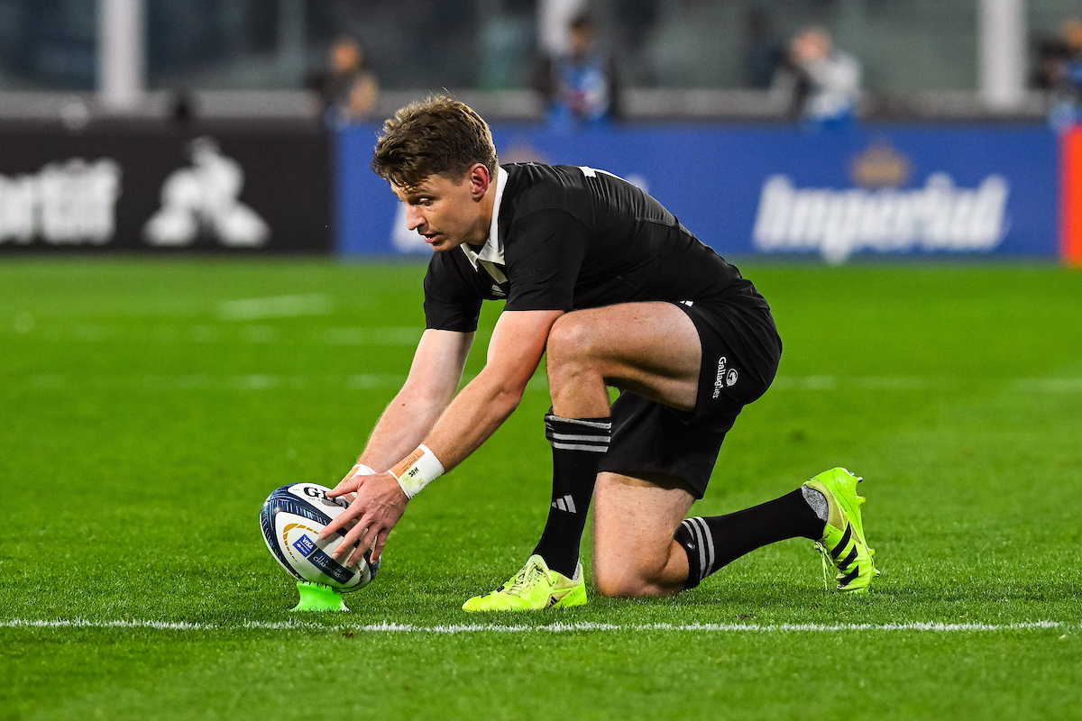 Beauden Barrett lines up a kick against Argentina. Photo / Photosport