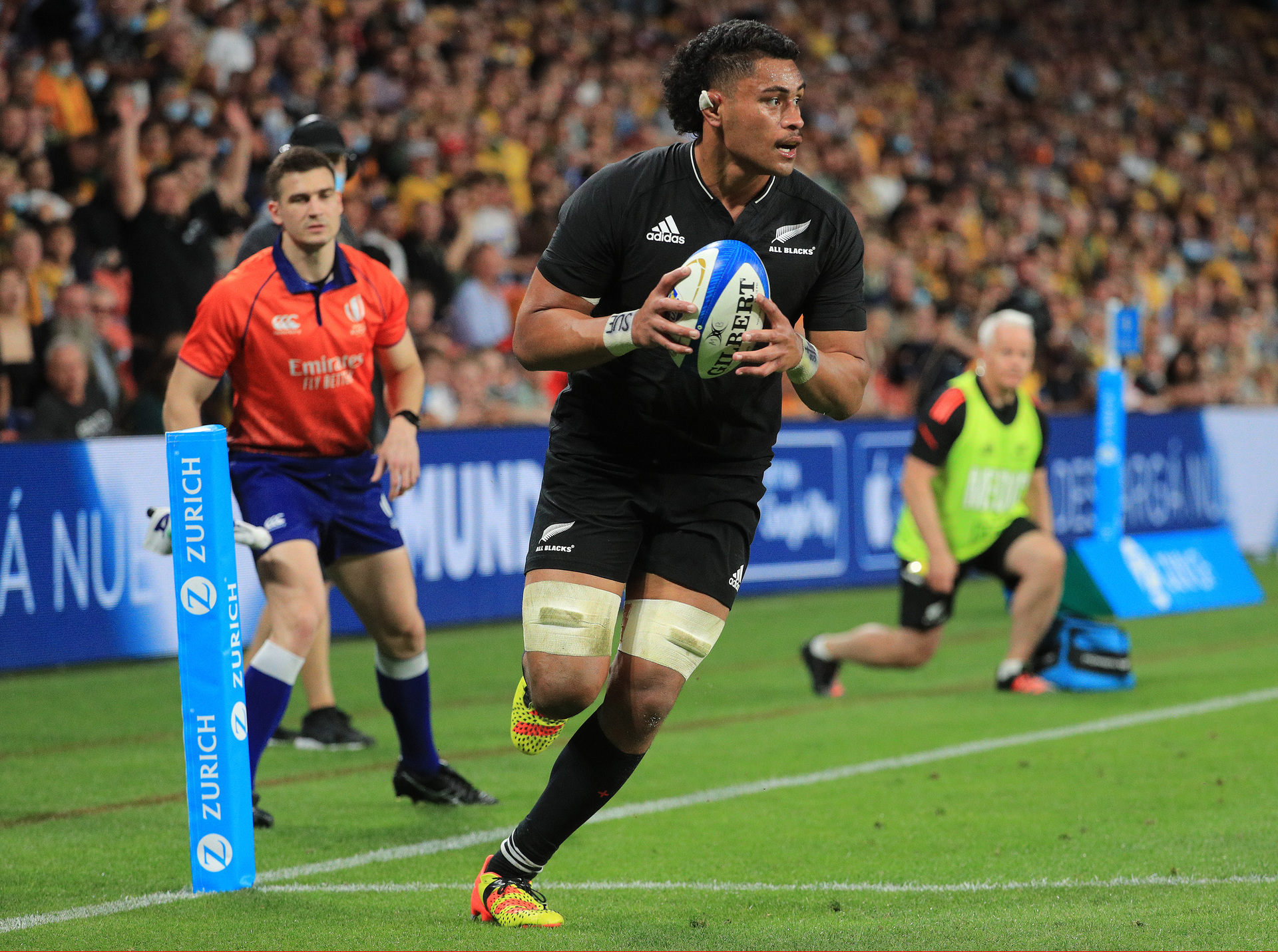 Tupou Vaa'i will shoulder much responsibility against Argentina. Photo / Photosport