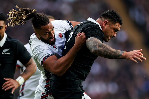 Codie Taylor, on the burst against England on last year's end-of-season tour, shows no signs of ageing. Photo / Photosport