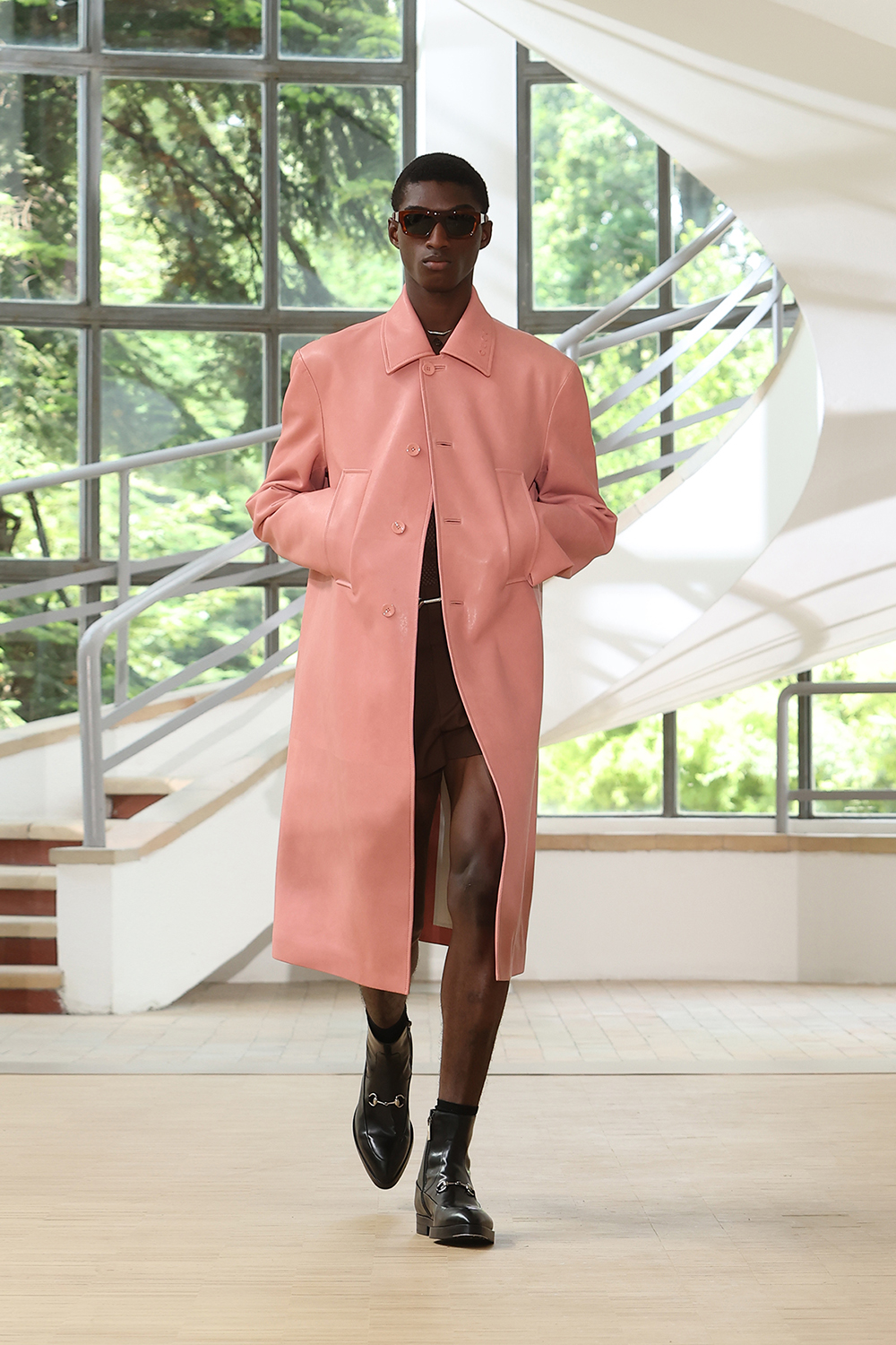 Sharp silhouettes and a strong use of colour at Gucci.
