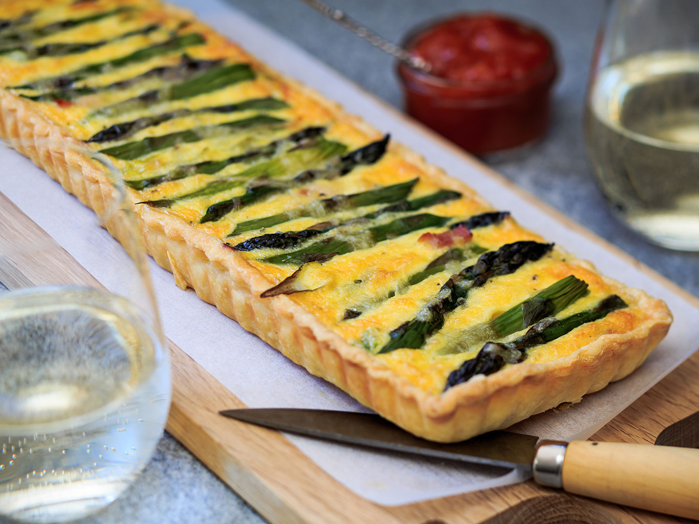 Asparagus, ham and gruyere tart. Picture / Babiche Martens.