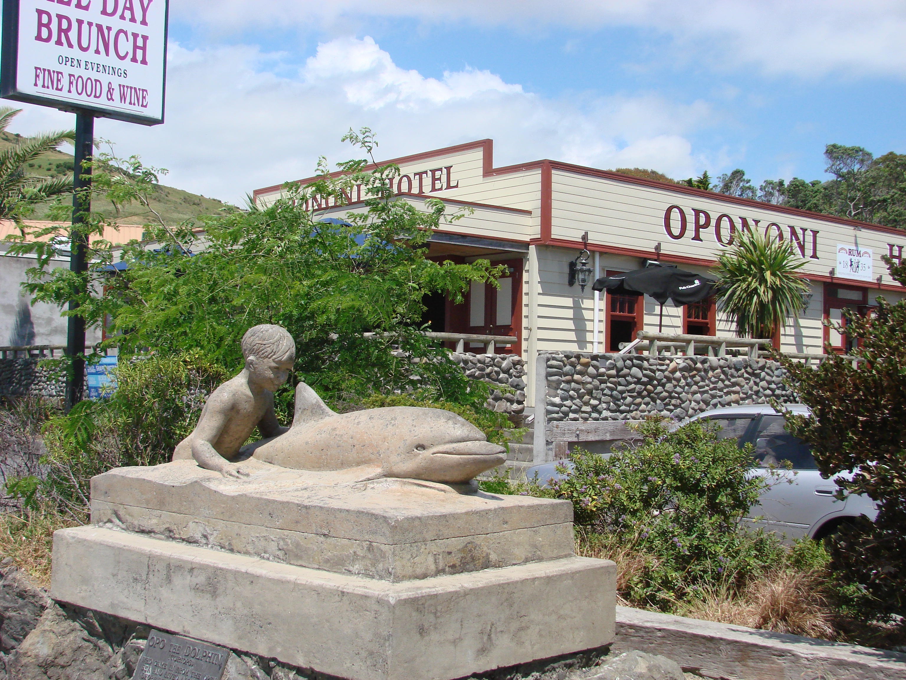 The Ōpononi Hotel.