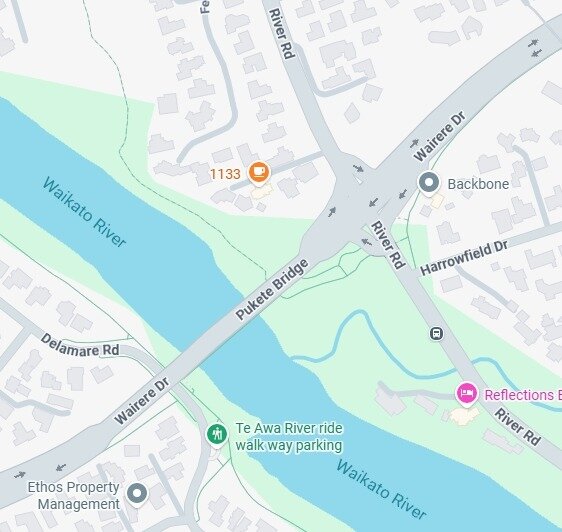  Police said the crash happened between Pukete Bridge and River Rd and blocked Wairere Dr. Image / Google Maps