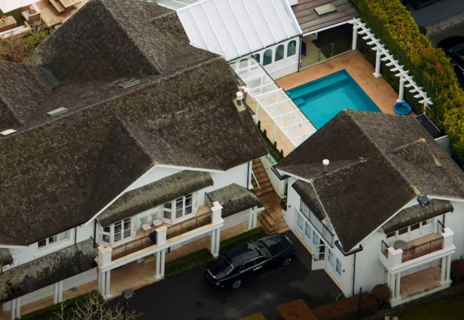 The Remuera mansion the Clarkes lived in while filming the reality TV series The Property Developers. 