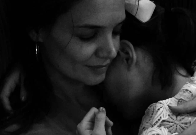 Katie Holmes shared this sweet mother-daughter moment to mark Suri Cruise's 15th birthday. Photo b/ Katie Holmes, Instagram