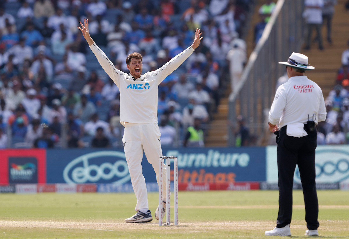 Will Mitchell Santner trot out against England? Photo / Photosport