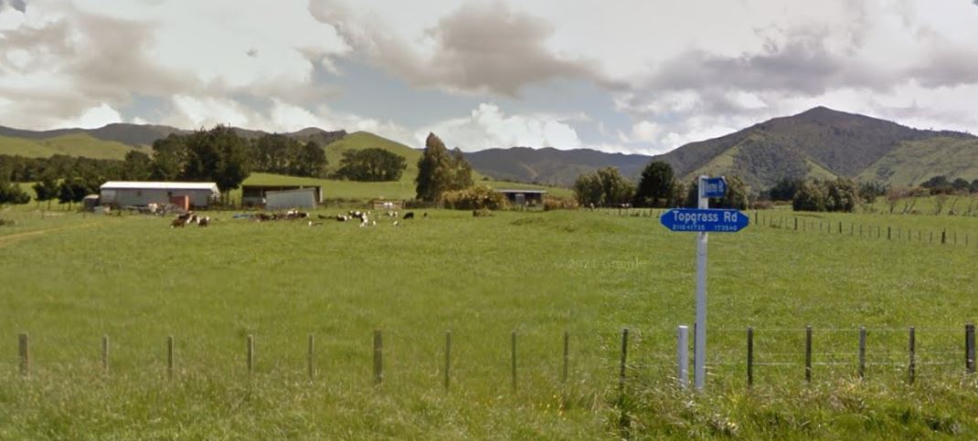 Top Grass Rd, at the intersection of Kearney Rd, west of Dannevirke, where a fatal crash happened overnight. Photo / Google Maps