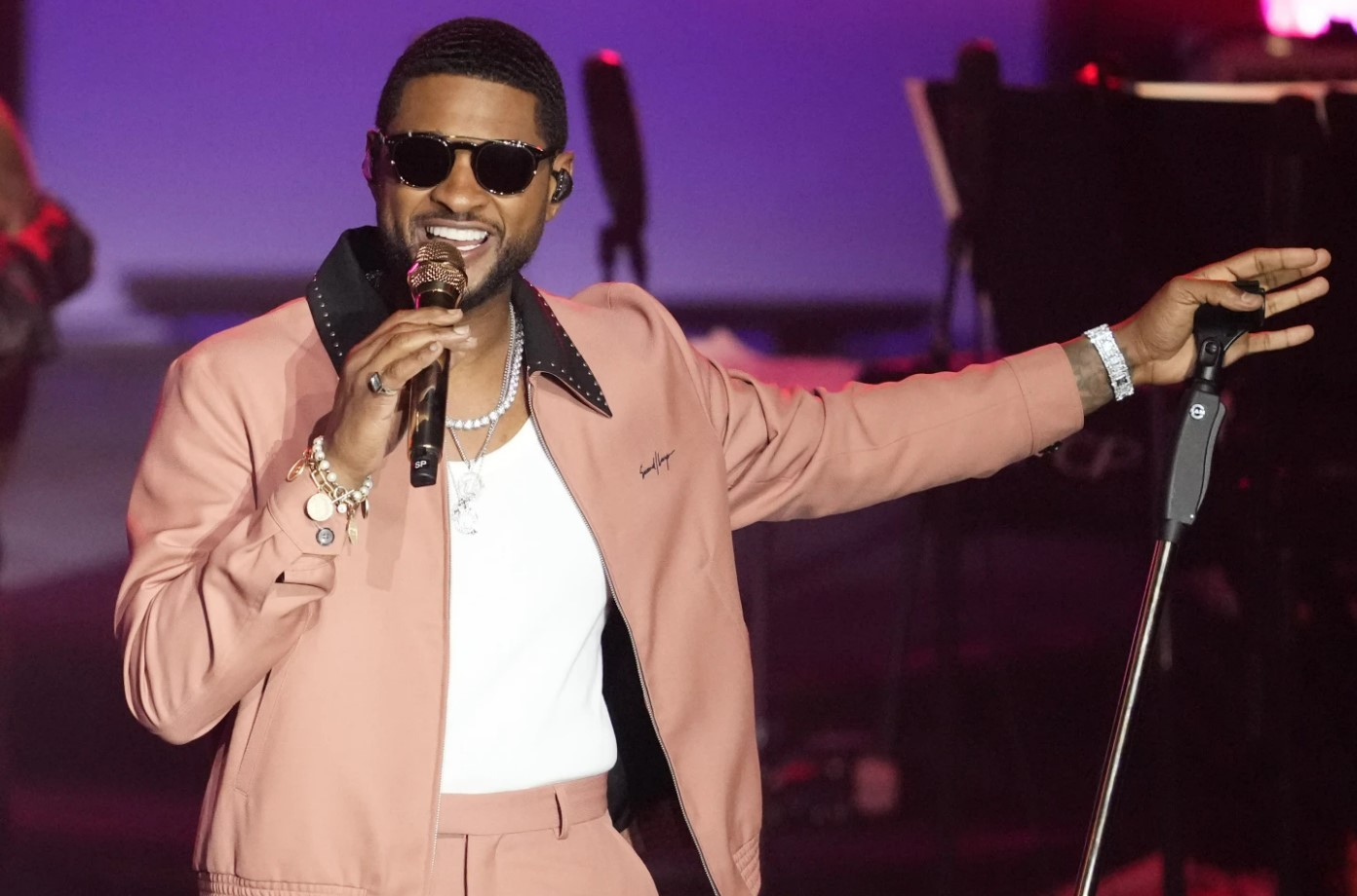 Usher performs at the New York Marriott Marquis Hotel last year. Photo / AP