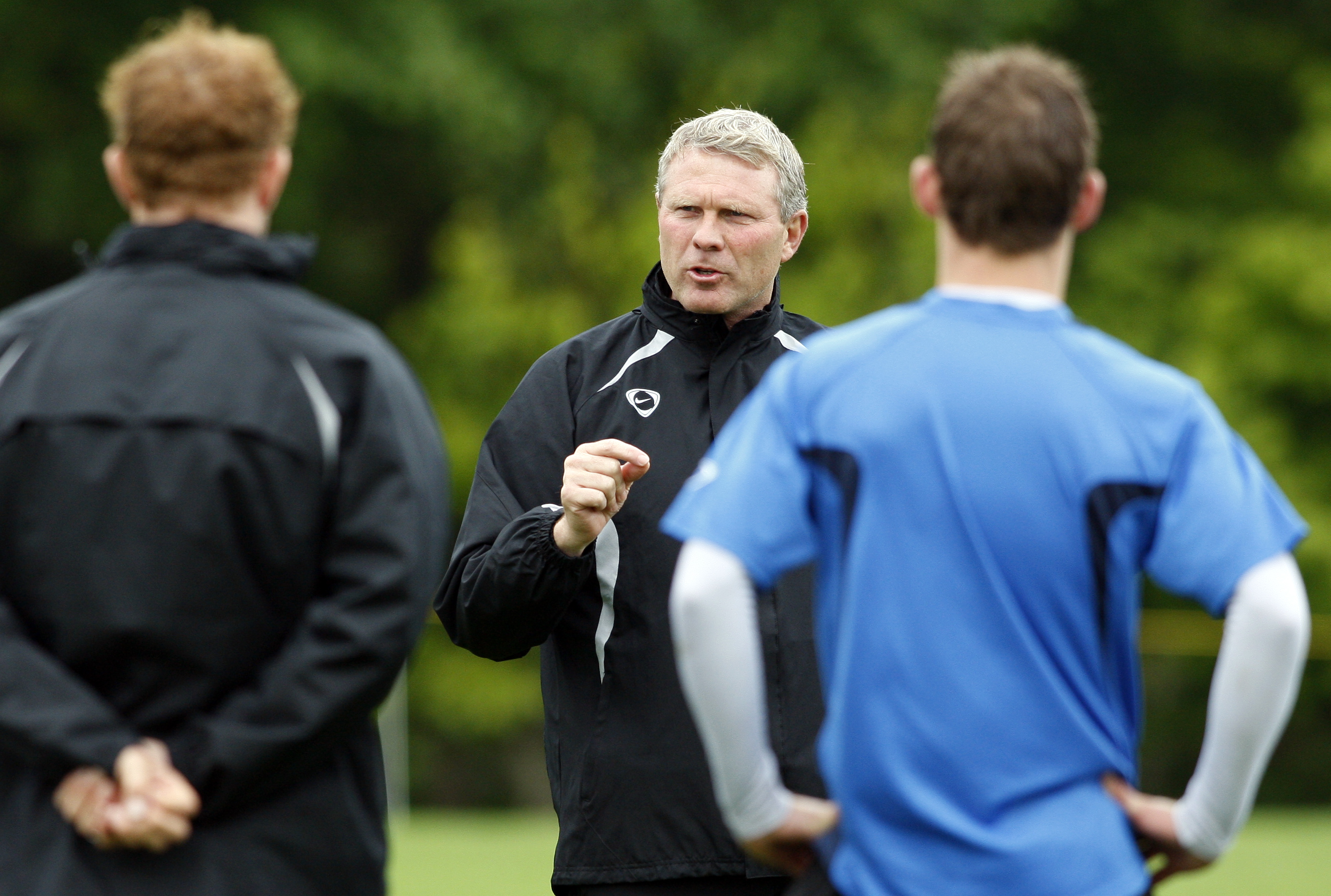 All Whites coach Ricki Herbert speaking to the team during a training session in Porirua on November 10, 2009. Photo / Mark Mitchell