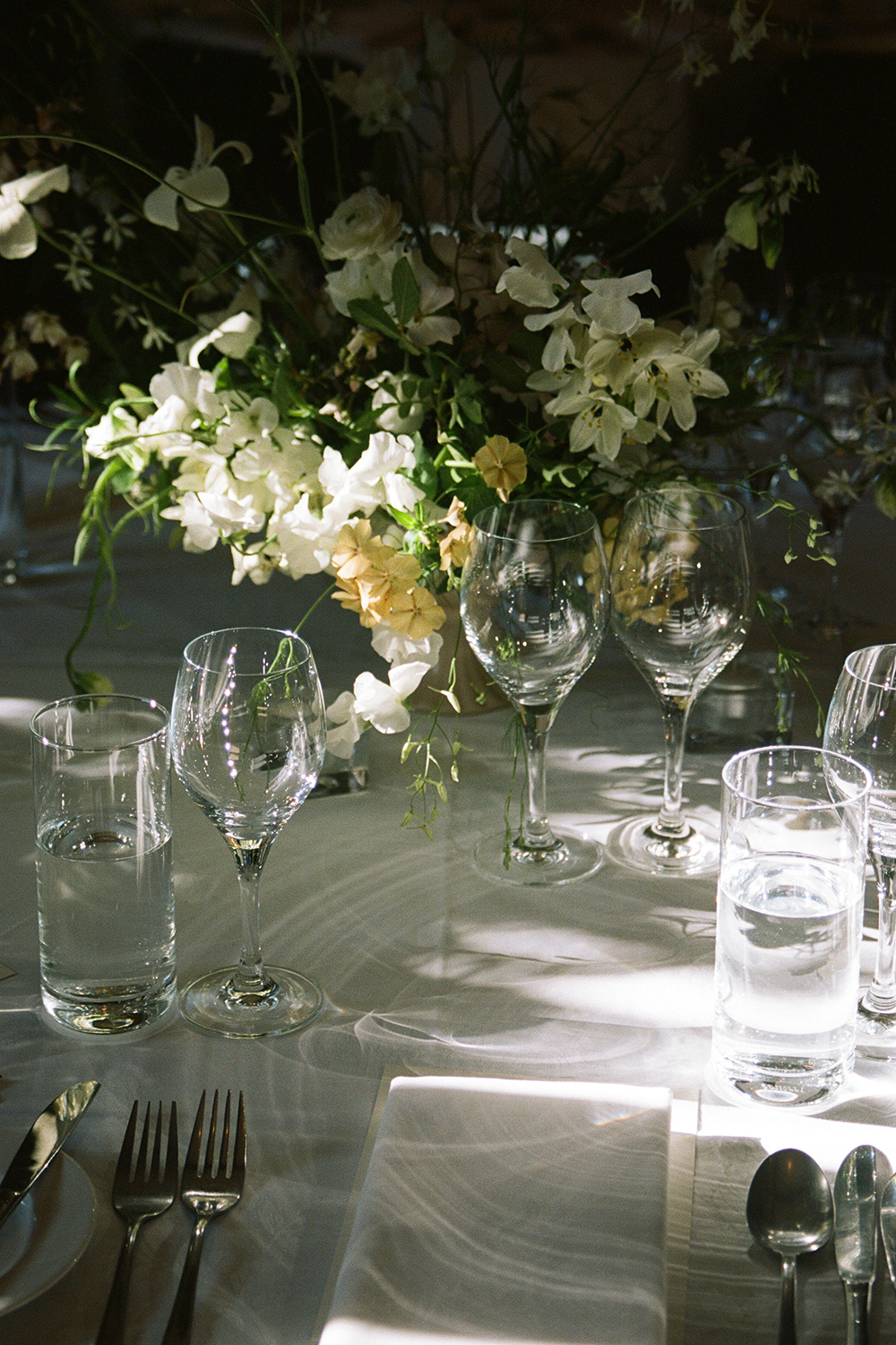 Anna and Patrick got their flowers from Isadia. Photo / Ophelia Mikkelson Jones