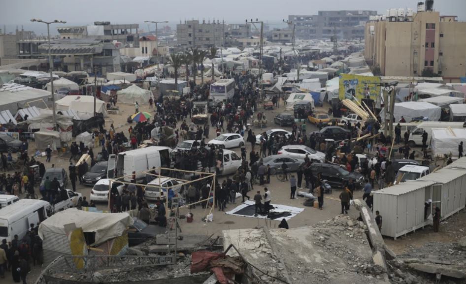 Displaced Palestinians arrive at a makeshift tent camp in Rafah, Gaza Strip. Photo / AP