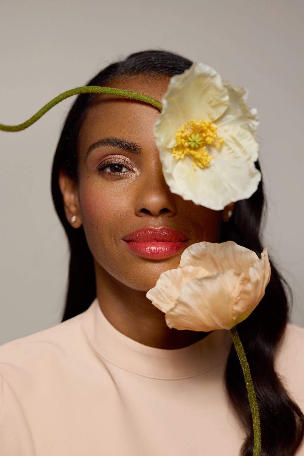 Earlier this week, Jane Iredale revealed the captivating campaign imagery behind the new Ready To Bloom collection.