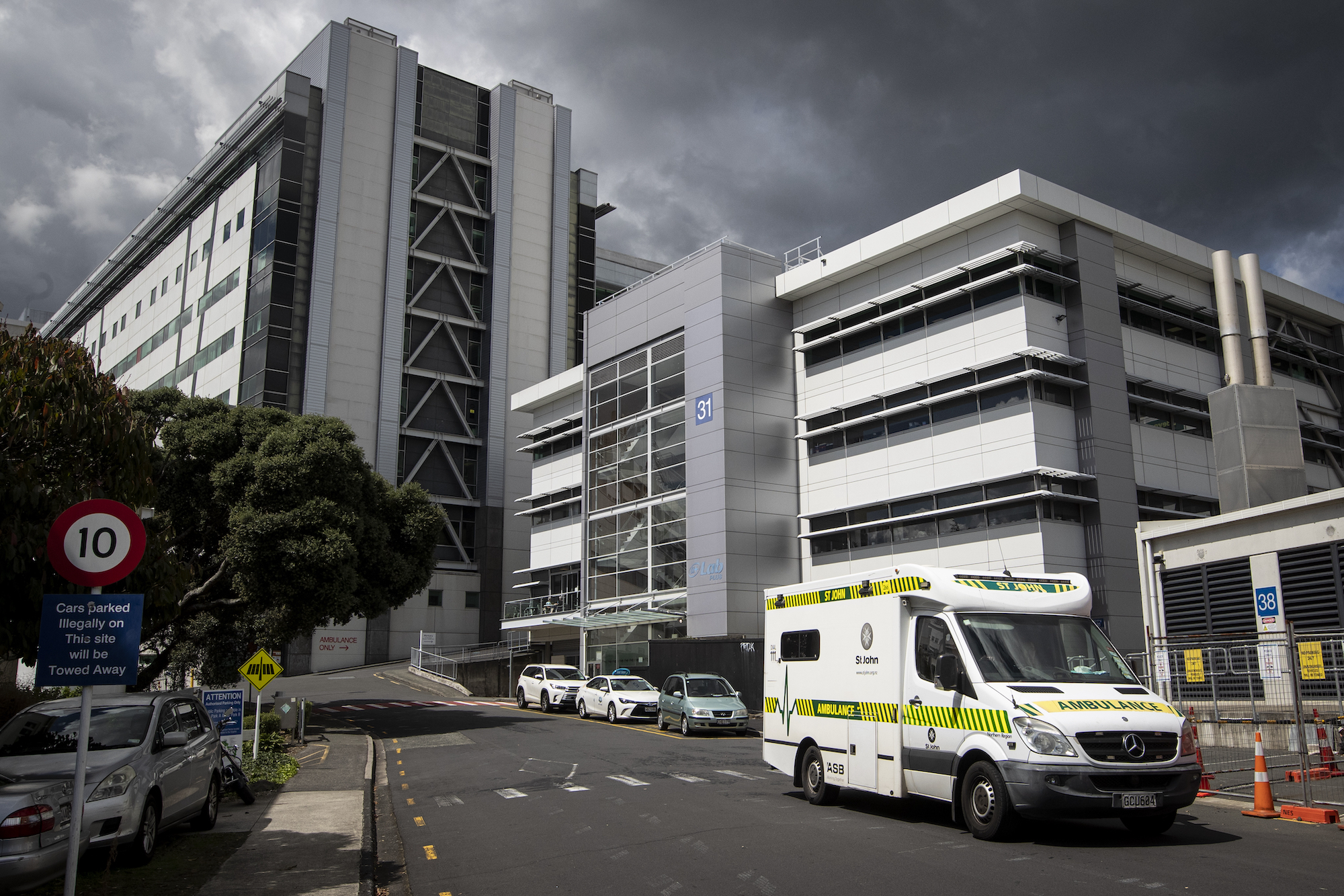 Auckland City Hospital in Grafton. Photo / Jason Oxenham