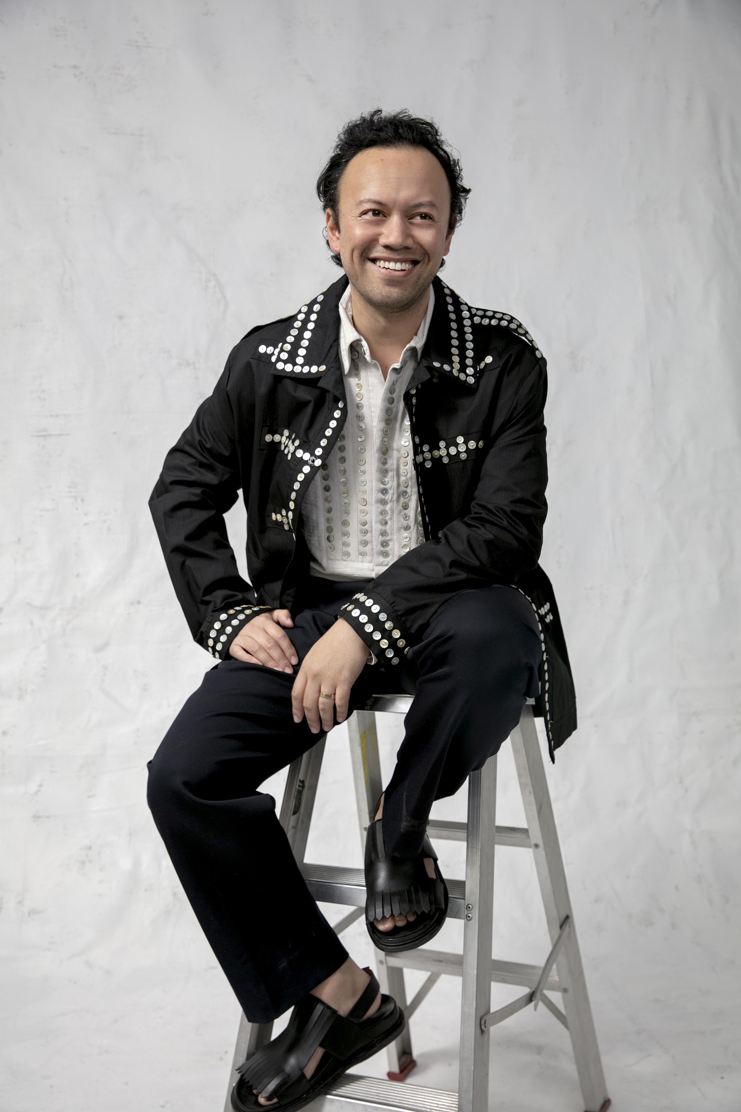 Dan Ahwa wears shirt and jacket from Art Groupie autumn/winter 2008. Photo / Babiche Martens