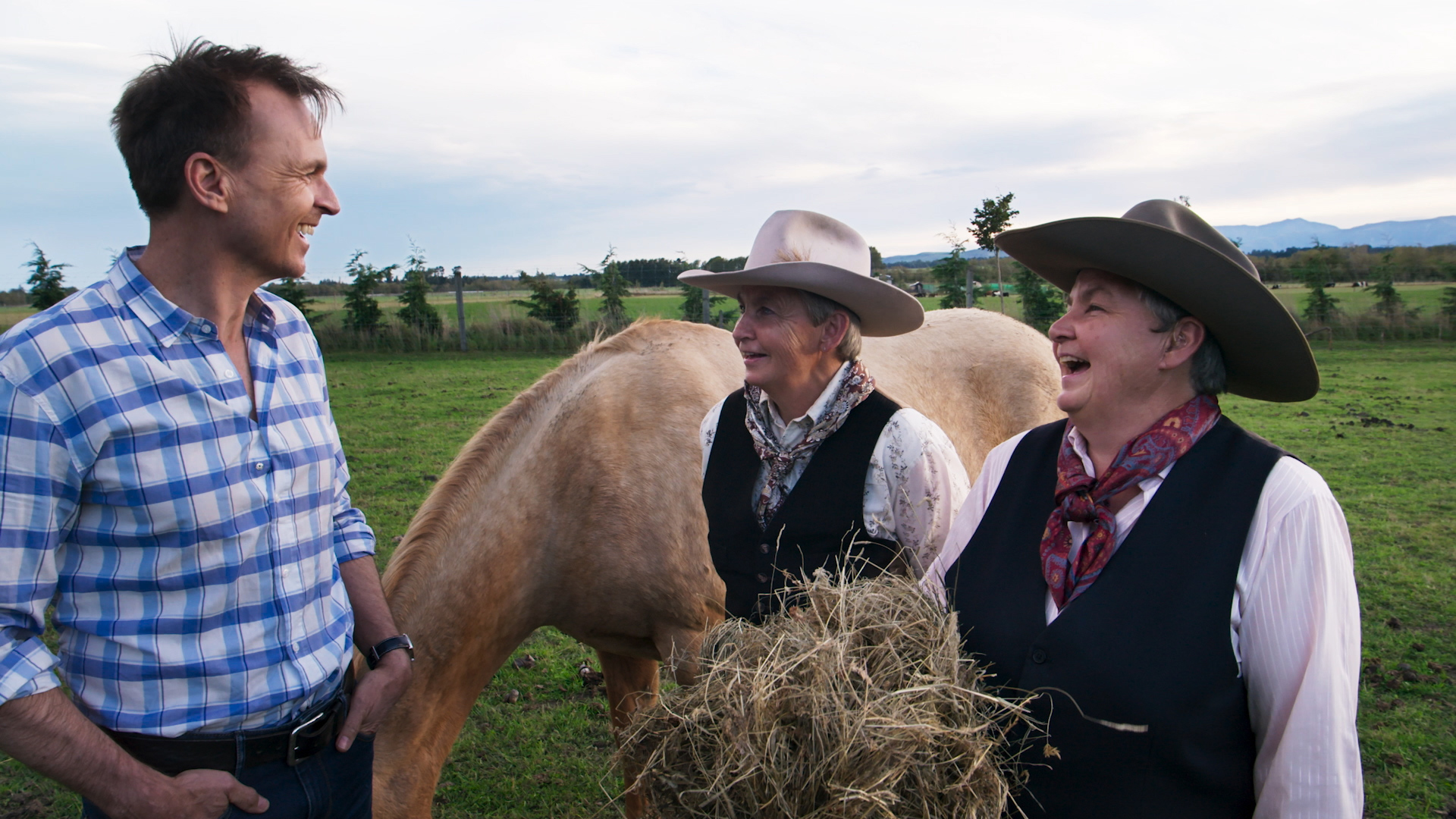 Going country with the Topp Twins.