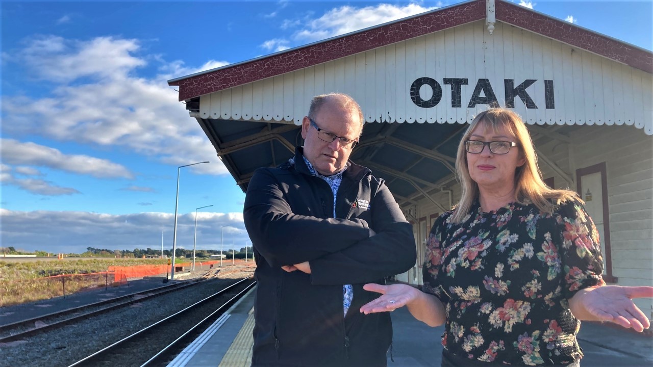 Greater Wellington Regional Council chairman Daran Ponter and councillor Penny Gaylor last year said they were frustrated no money had been put in that year's Budget for new trains.