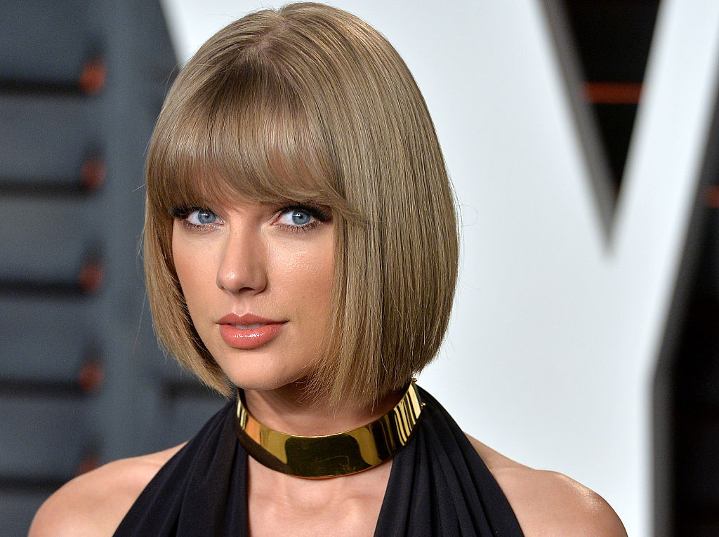 Taylor Swift just dropped two explosive public letters in her fiercest public feud, as her nemesis enjoys a $400m payday. Photo / Getty Images