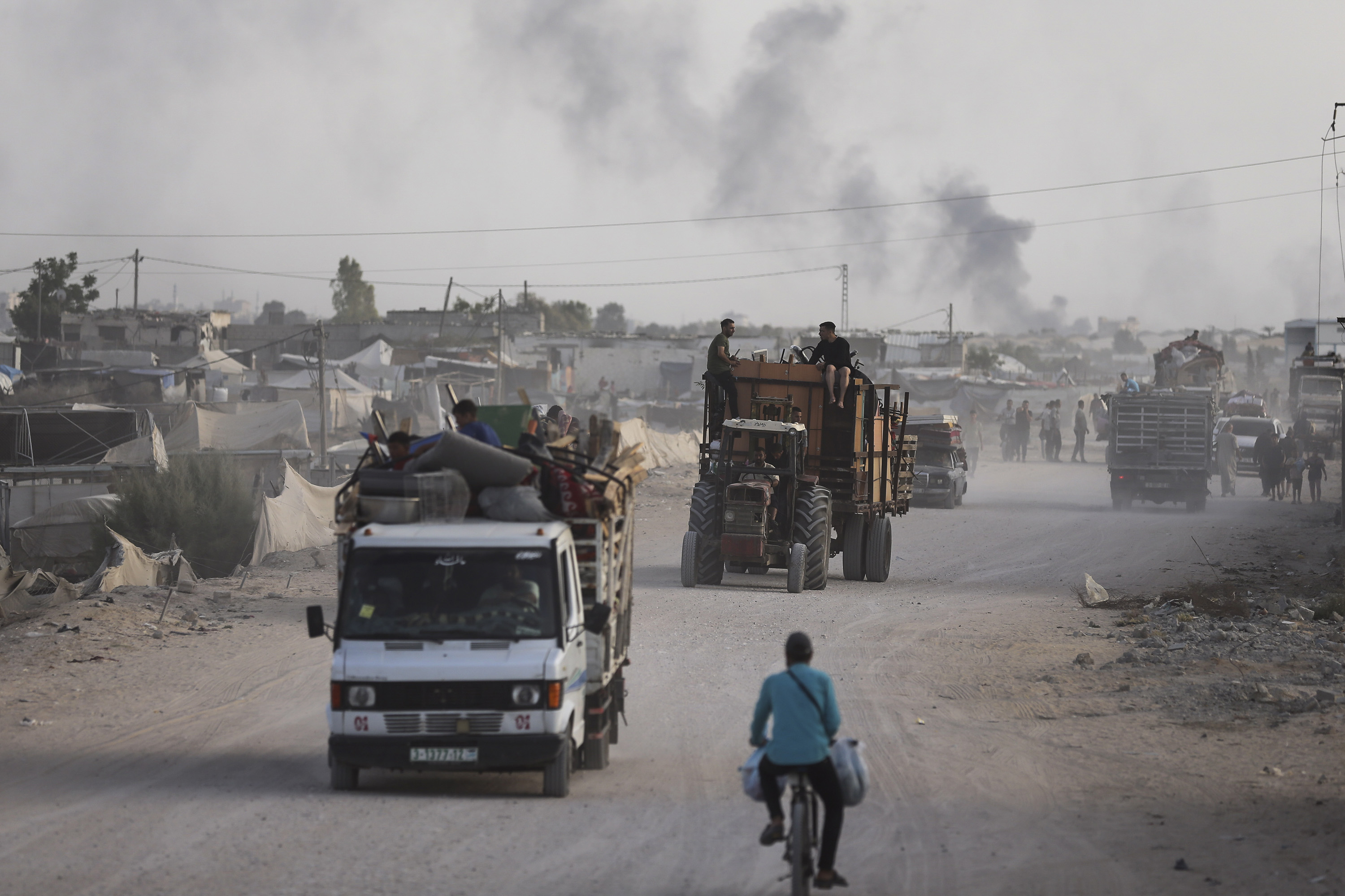 Palestinians fleeing from the southern Gaza city of Rafah during an Israeli ground and air offensive. Photo / AP