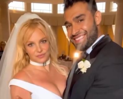 Britney Spears Reveals Wearing A Diamond Thong On Her Wedding Day: “Hope I  Didn't Offend Anyone”