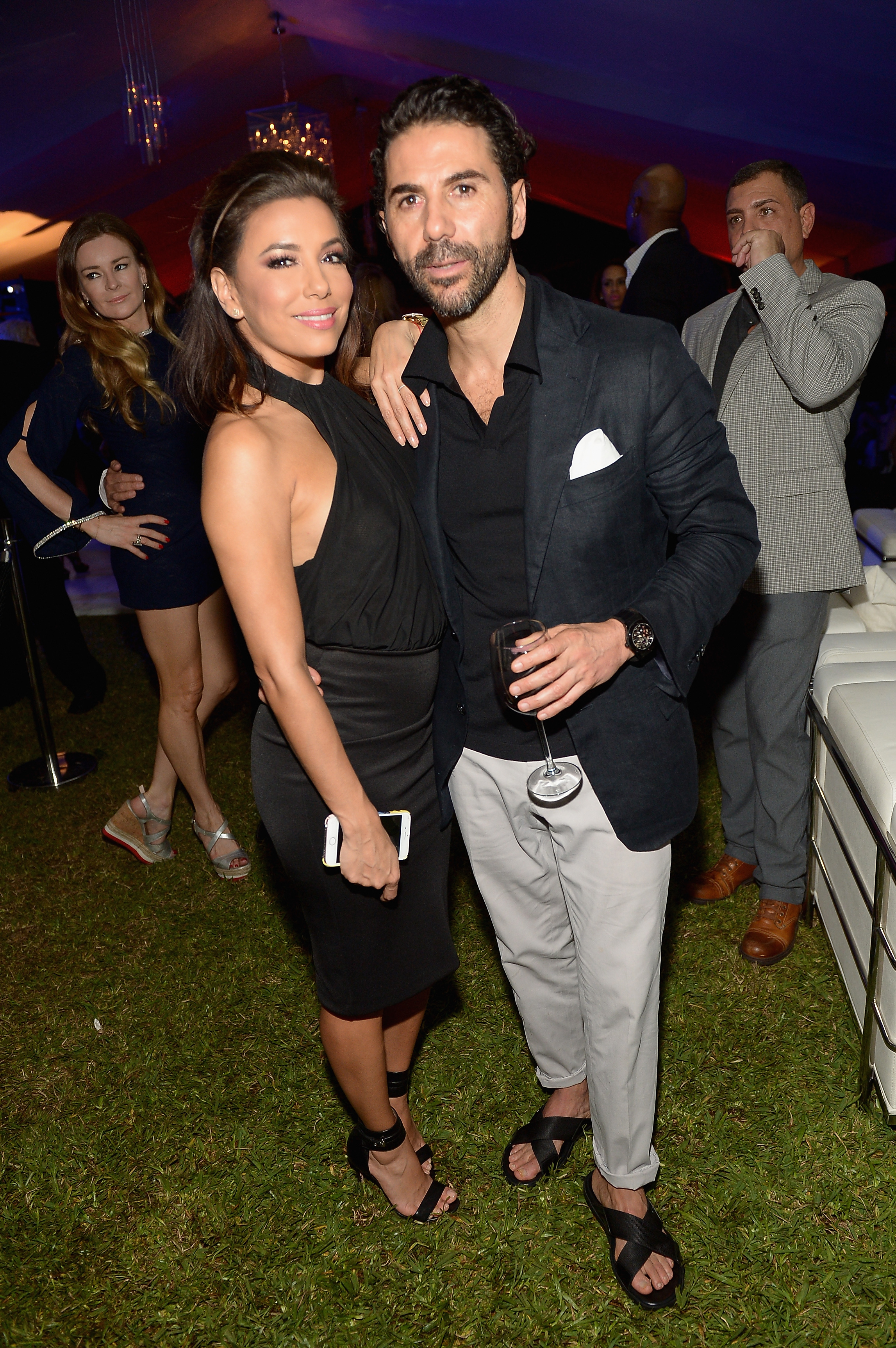 Eva Longoria weds Jose Antonio Baston (surrounded by her celebrity pals)