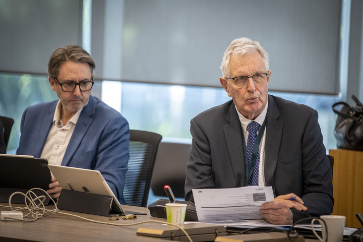 Auckland Transport chairman Mark Darrow (left) and deputy chairman Wayne Donnelly. Photo / Michael Craig