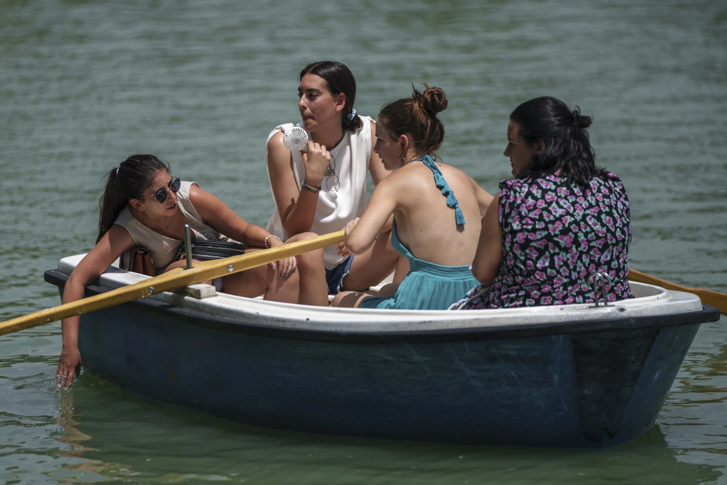 Tourists take to the water in Madrid as southern Europe braces for 40C heat. Photo / Manu Fernandez, AP