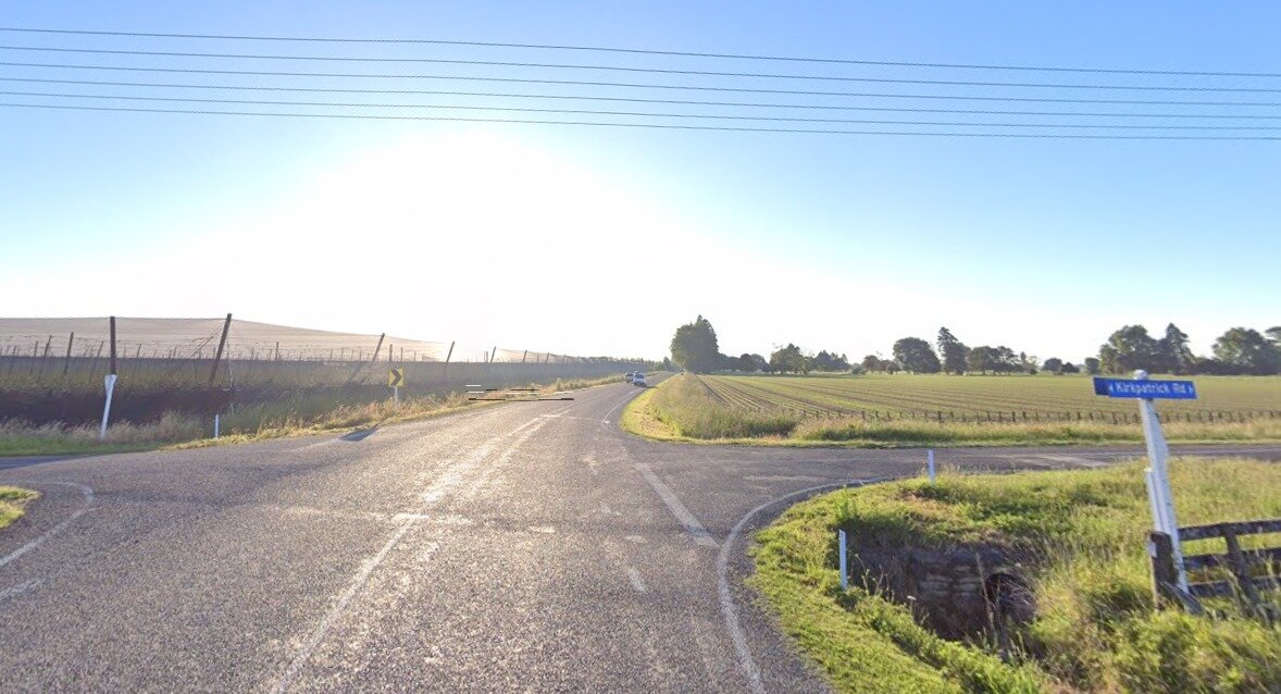 At least two helicopters and five ambulances rushed to the crash scene at Wharekopae Rd near Pātūtahi. Photo / Google