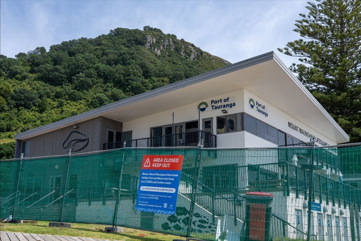 The Mount Maunganui Lifeguard Service remains red-stickered as geotech experts assess the landslide risks on Mauao. Photo / Tauranga City Council