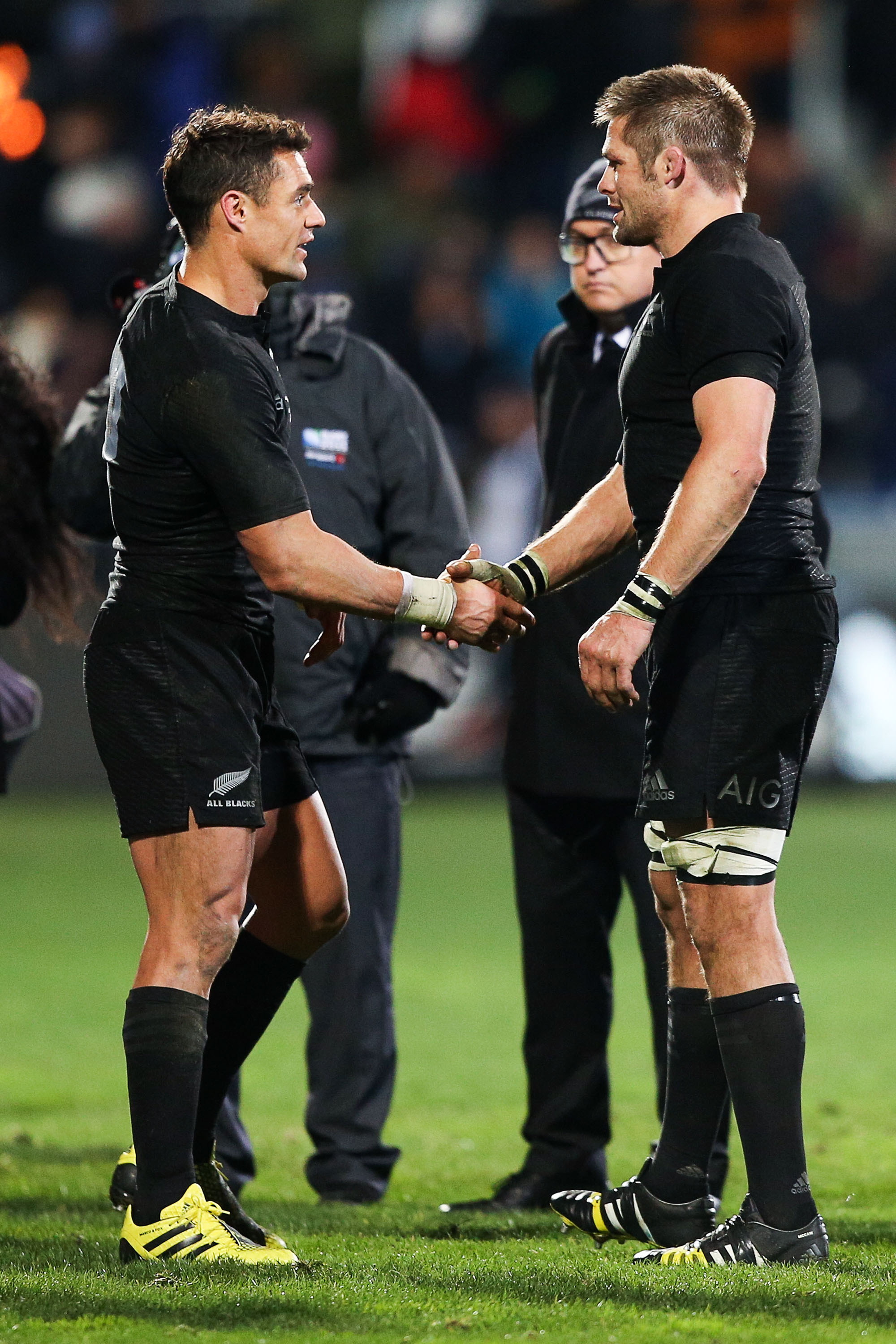 Dan Carter and Richie McCaw shake hands after the final whistle. Photo / Getty Images