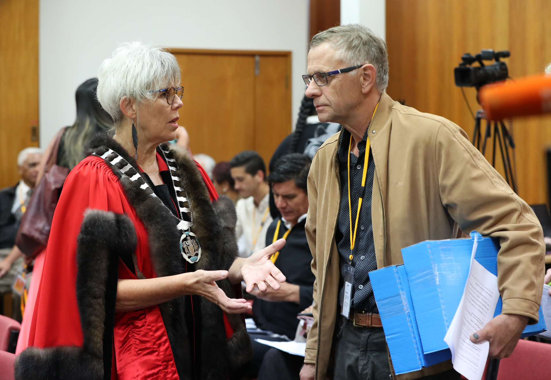 Whangārei Mayor Sheryl Mai and Māori wards poll-demand petitioner Frank Newman ahead of yesterday's council meeting. Photo / Michael Cunningham