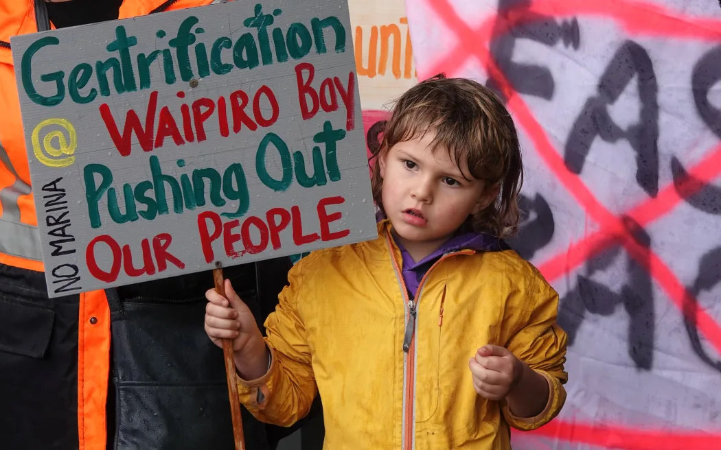 Four-year-old Tahuhu-nui-o-rangi Wakefield-Bigelow at the protest. Photo / RNZ, Peter de Graaf
