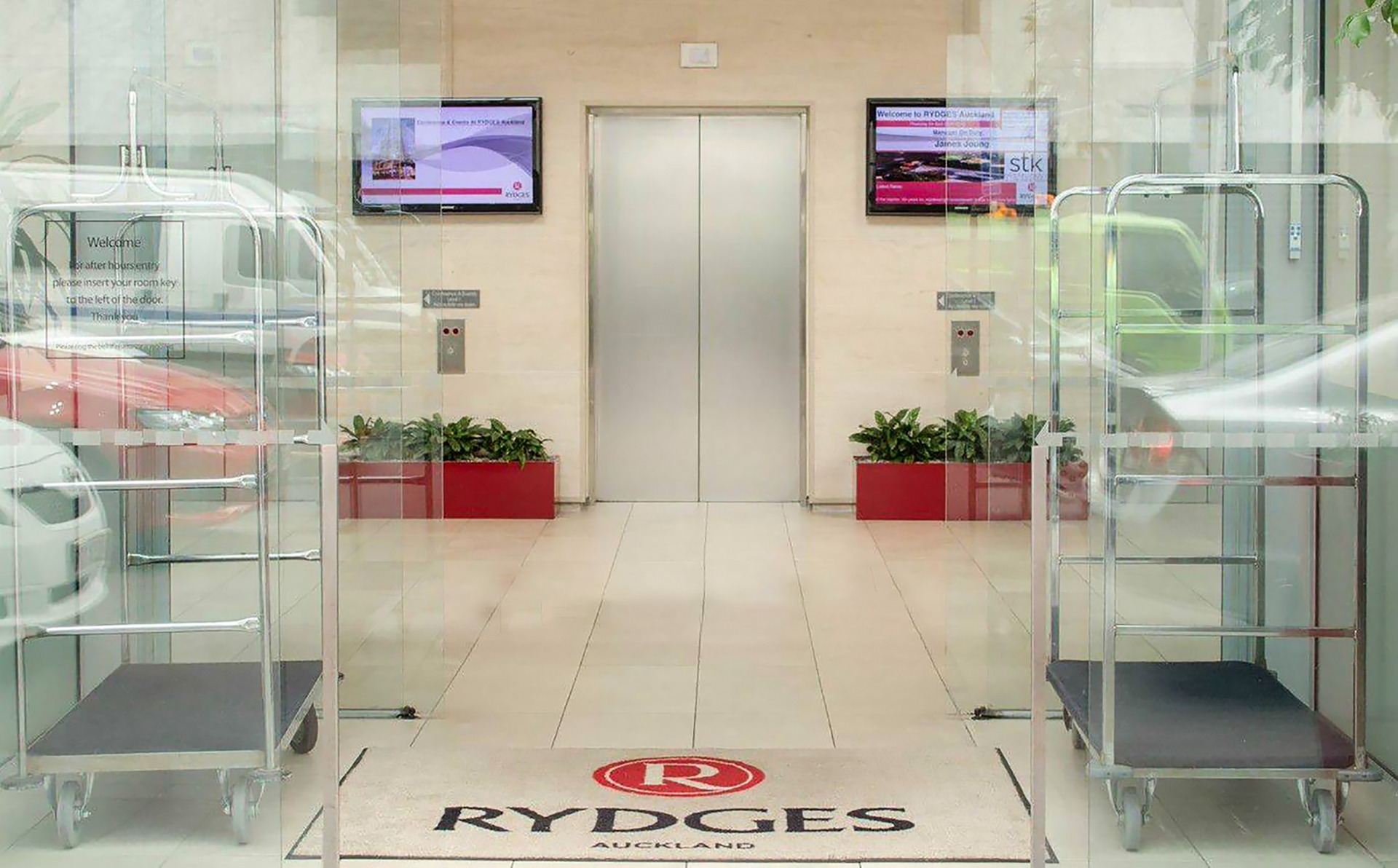 A maintenance worker who tested positive for Covid used the Rydges Hotel lift minutes after an infected guest. Photo / Supplied