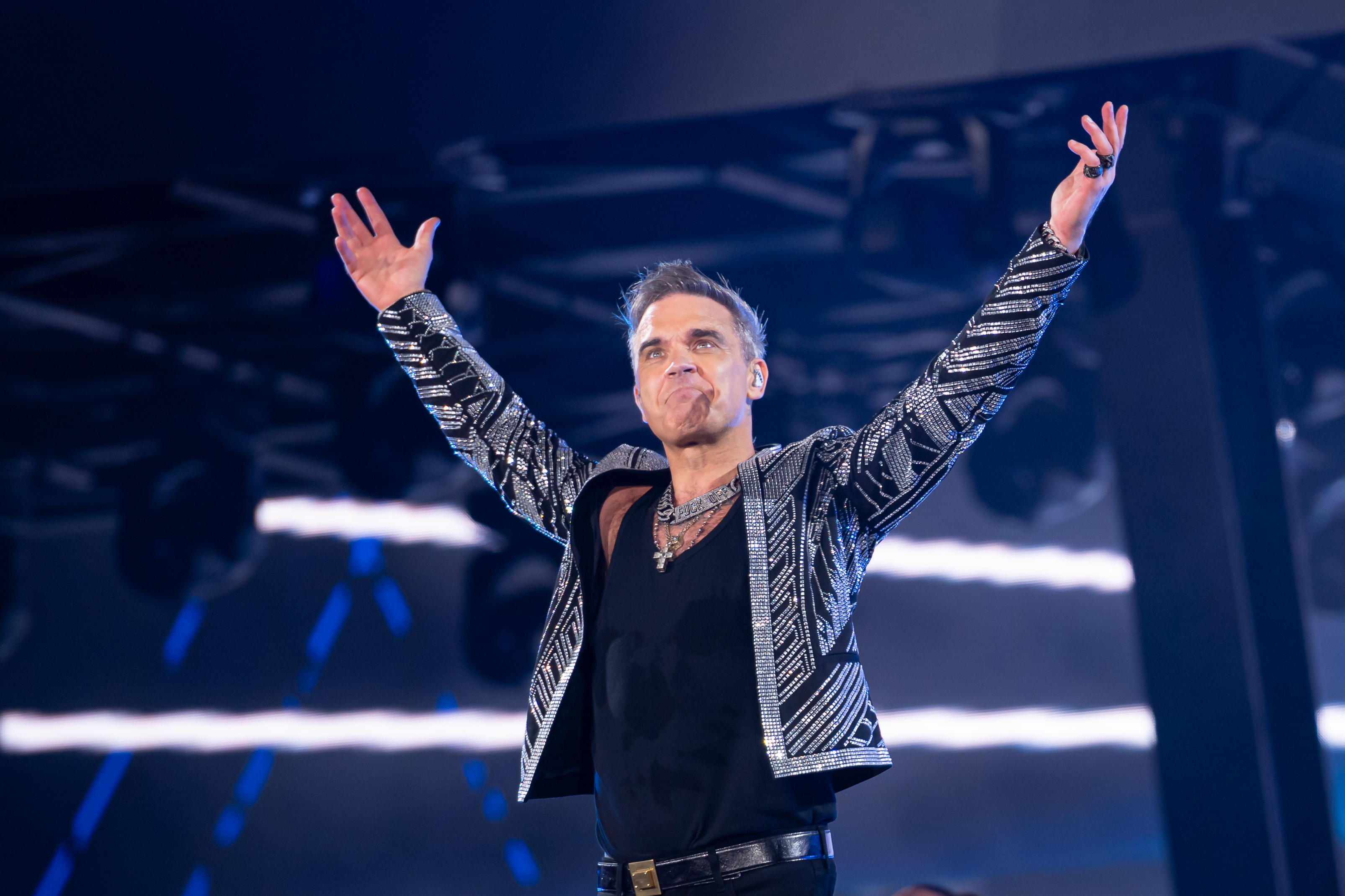 Robbie Williams during his performance at Messe Munich in 2022. Photo /  Getty Images