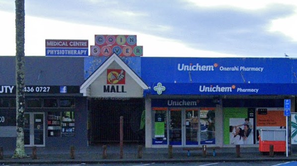 Coin Saver Onerahi where the men helped build the store until 2am, unpaid. Photo / Google Maps