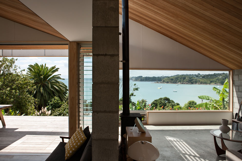 A concrete floor exposed to sunlight is one of the most effective ways to store warmth in your home. Photo /  Vaughn Mcquarrie Architects