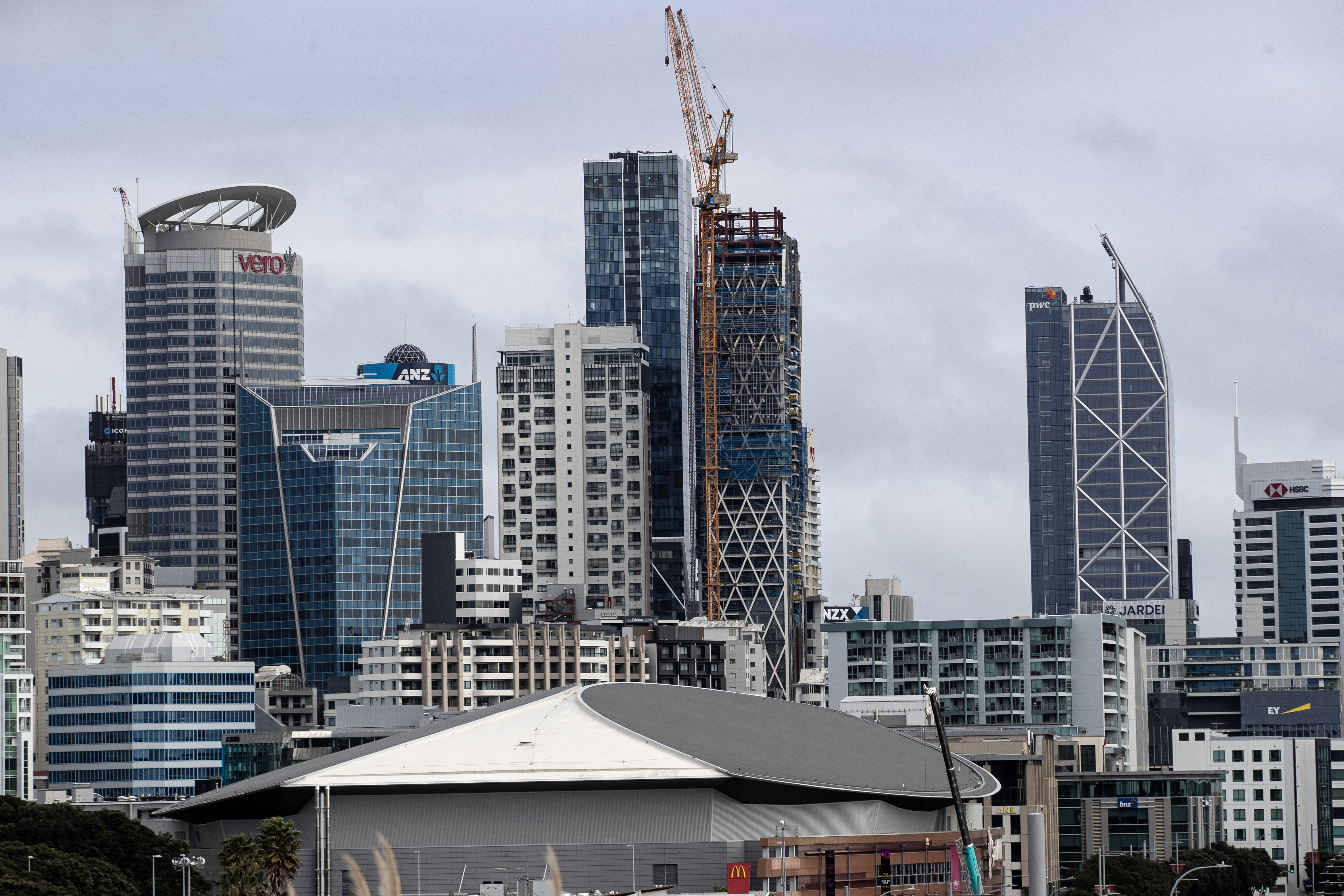 Seascape: Construction of NZ's tallest apartment tower reaches