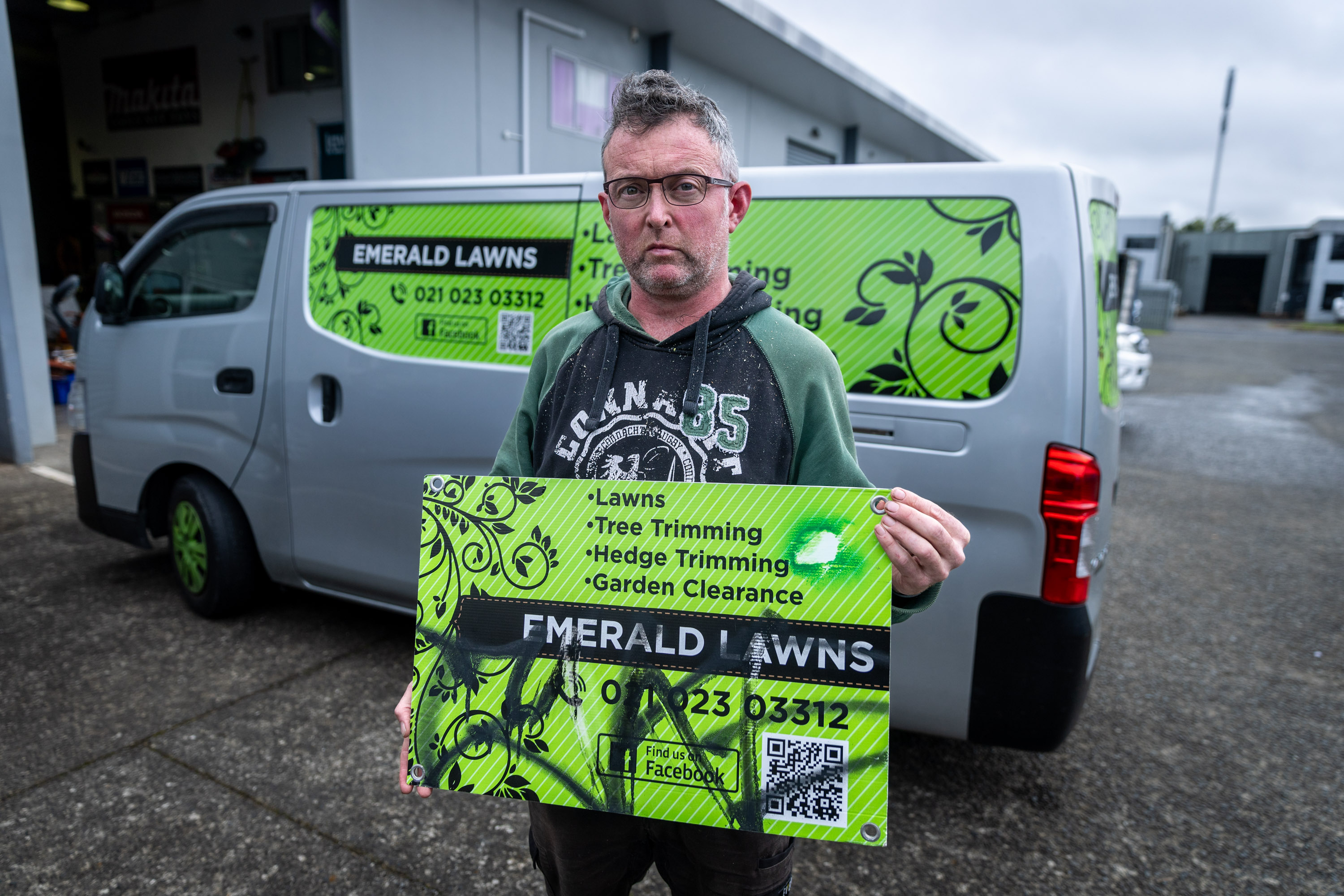 Glen Eden lawn mower says livelihood at stake after graffiti claims from Te  Pāti Māori president - NZ Herald