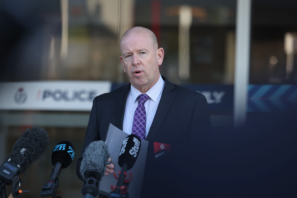 Detective Inspector Chris Barry talks to media after the suspected gunman was found dead. Photo / Jason Oxenham