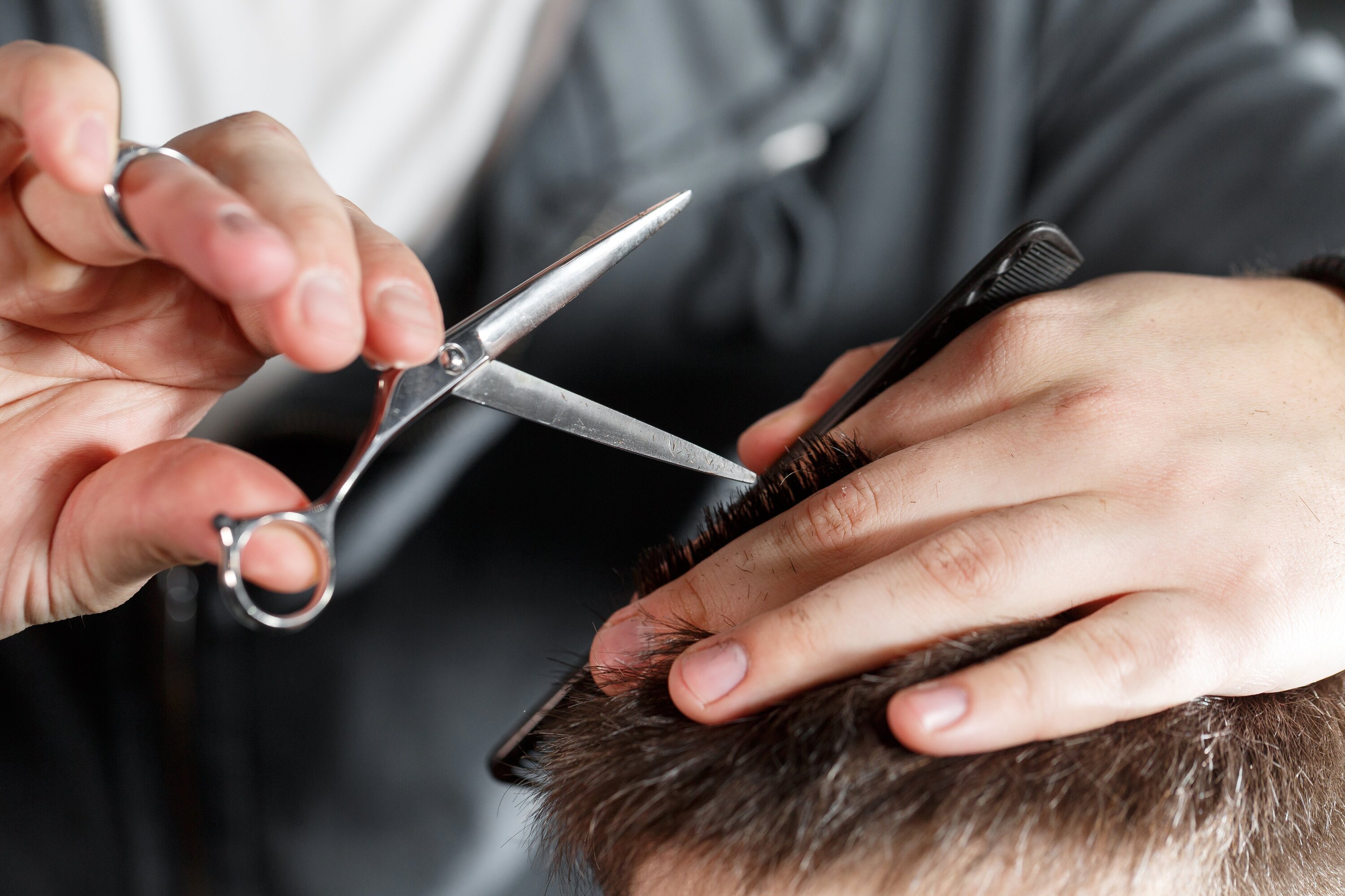 Boy, 3, rushed to hospital after barber allegedly cuts off piece of his ear  during haircut - NZ Herald