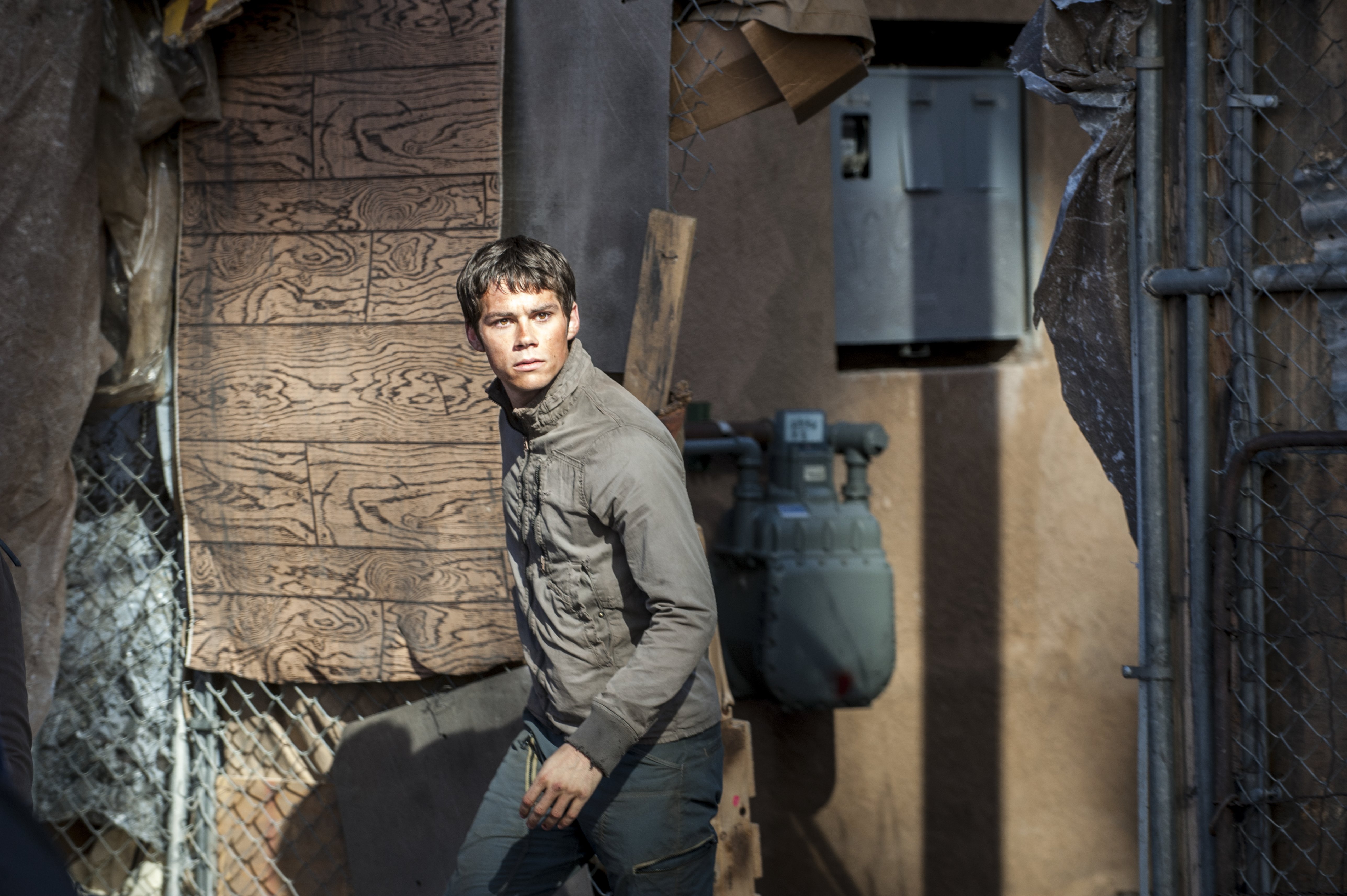 Dylan O'Brien Takes 'Maze Runner' Fans on 'Death Cure' Set Visit – The  Hollywood Reporter