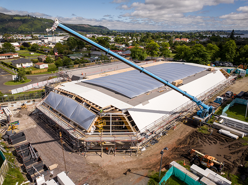 New roof going on the Rotorua Aquatic Centre. Photo / Rotorua Lakes Council