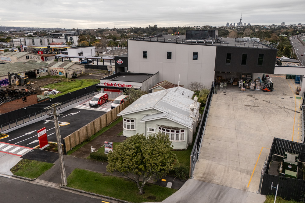NZTA is now engaging with the owners of this Point Chevalier home which lies in the draft route designation of the Northwest Busway. Photo / Jason Dorday