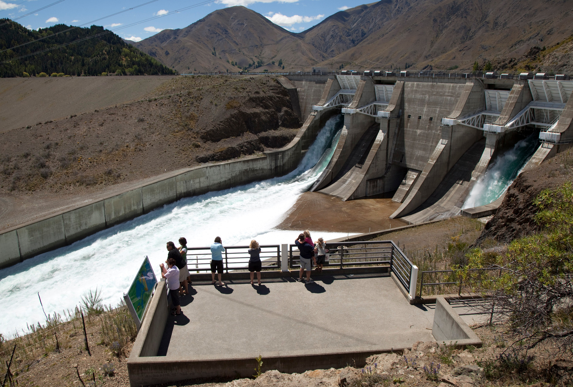 New Zealand First proposes splitting the four gentailers to address rising energy prices. Photo / Simon Baker

