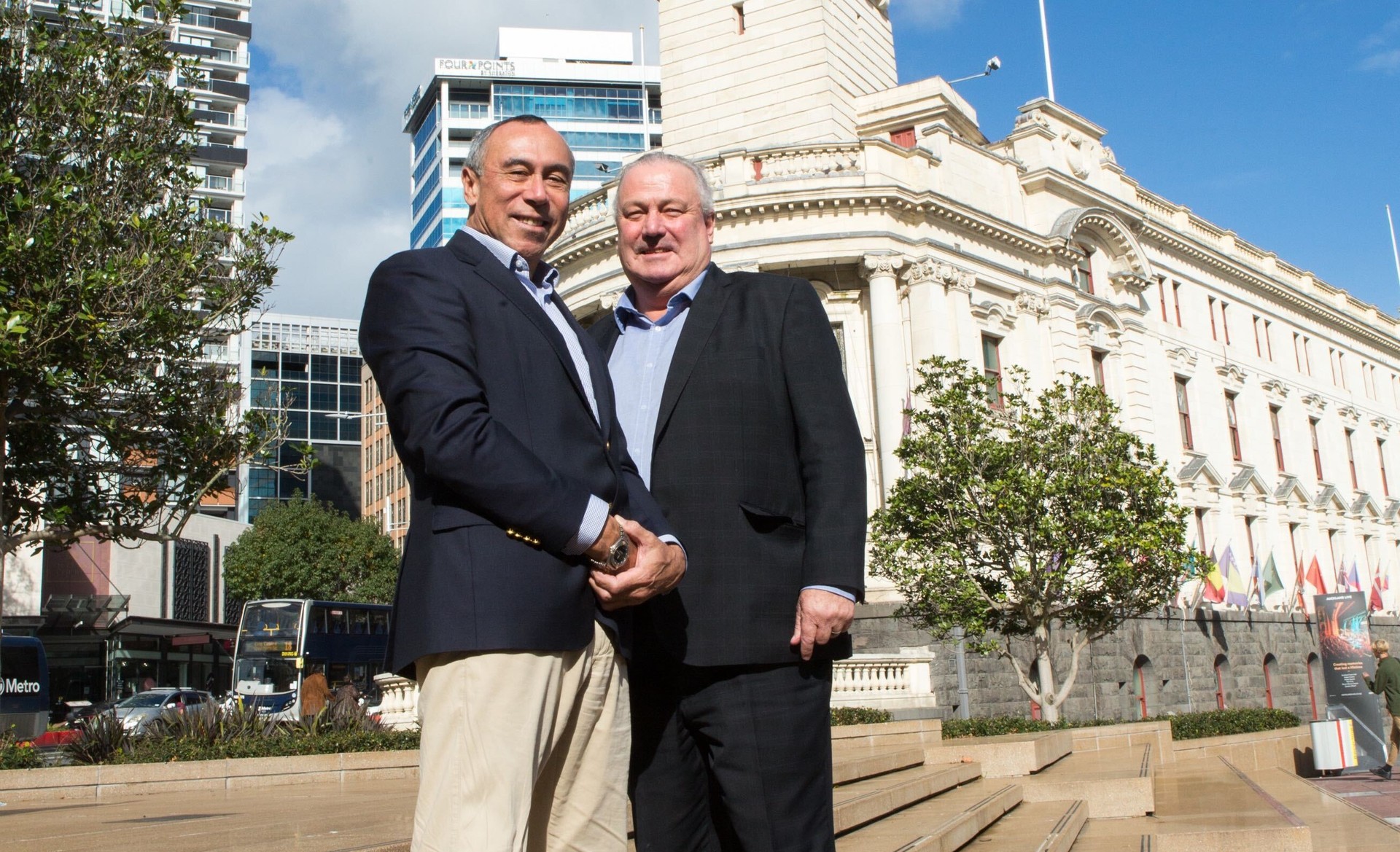 DCI Data Centers chief executive Malcolm Roe (left) with Auckland Deputy Mayor Bill Cashmore. Photo / Supplied