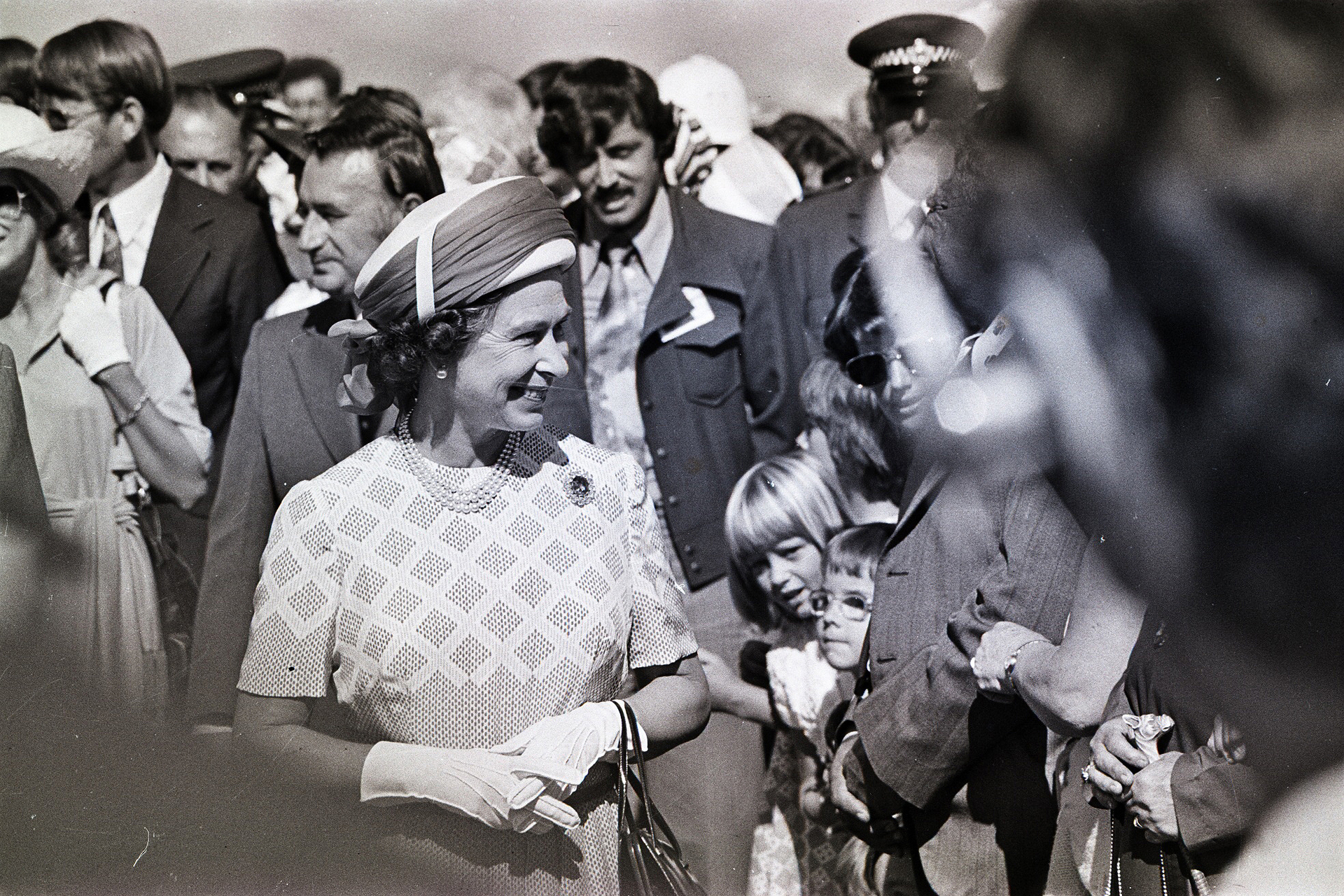 英国新聞The EveningNews 1937年TheKing&Queen（Queen Elizabeth death 