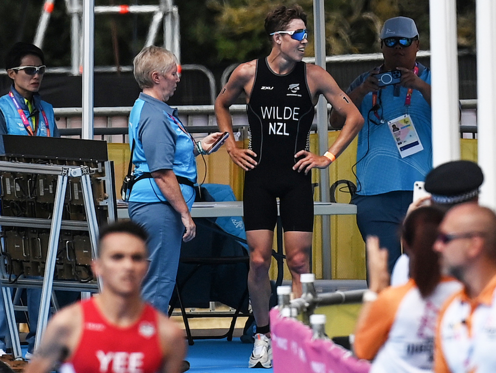 Hayden Wilde waits out a painful penalty at the Commonwealth Games. Photo / Photosport