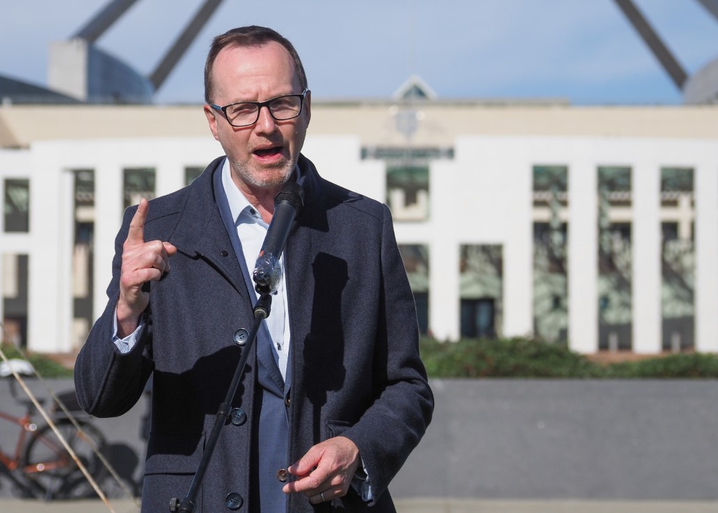 Australian Greens Senator for New South Wales, David Shoebridge, has concerns over the accuracy and confidentiality of retail surveillance systems.